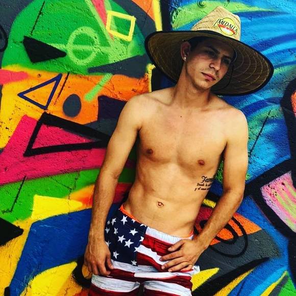 Profile Picture of Geronimo Perez (@gerodrummer) on Poshmark