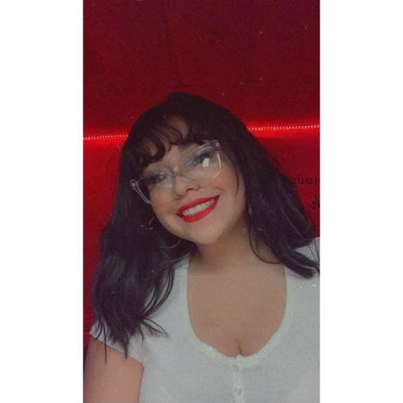 Profile Picture of Aixa Reyna (@aixa_rey) on Poshmark