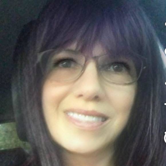Profile Picture of Shirley Lawrence (@ksl263) on Poshmark
