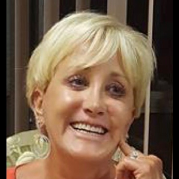 Alyson Clark - Poshmark Profile Picture of Alyson Clark (@alybyrd) on Poshmark