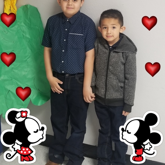 Profile Picture of Ana m Loza (@anamloza17) on Poshmark