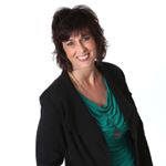 Profile Picture of Tara Driggers (@tarasellshouses) on Instagram