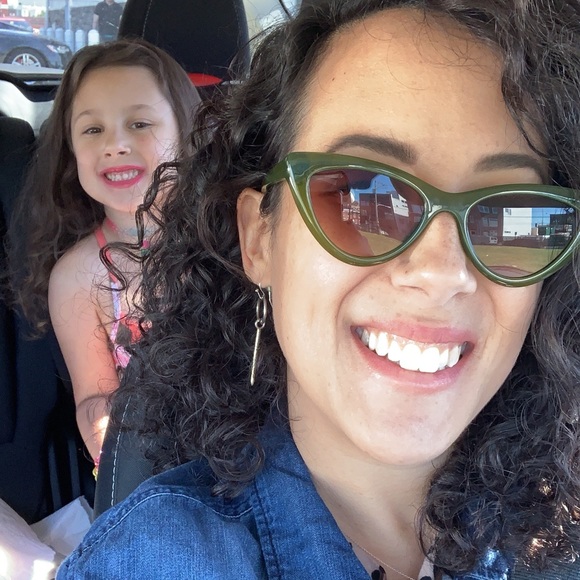 Profile Picture of Danielle Drigo (@ddrigo53) on Poshmark