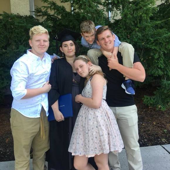 Profile Picture of Shanon Varnedoe (@alpine2) on Poshmark