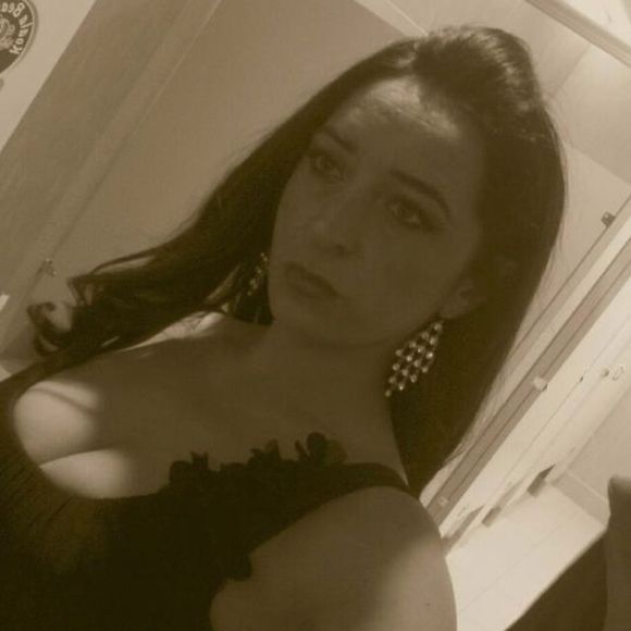 Profile Picture of Tammy Turos (@xxtntxx) on Poshmark