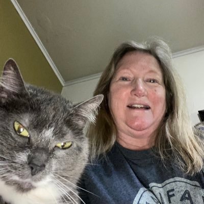 Profile Picture of Kim Travers (@KimTravers2) on Twitter