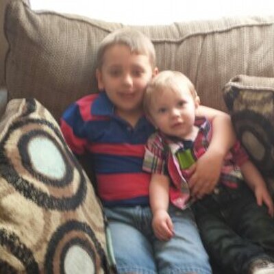 Profile Picture of Tracy StClair (@bubbazgal79) on Twitter