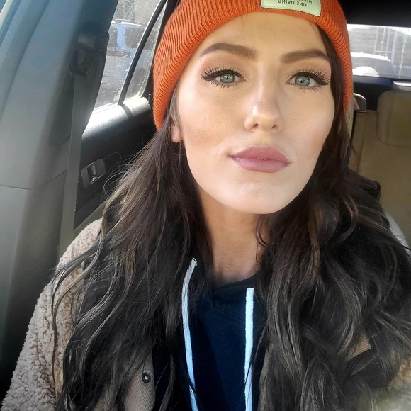 Annie Odegard - Poshmark Profile Picture of Annie Odegard (@annieodie21) on Poshmark