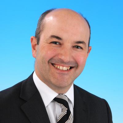 Profile Picture of Stuart Mackenzie (@sr_mackenzie) on Twitter