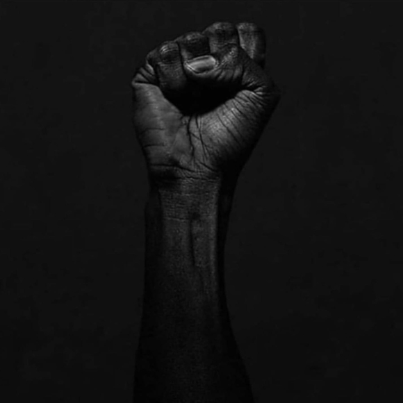 Profile Picture of Janaé Roberts (@robertsmjanae) on Poshmark