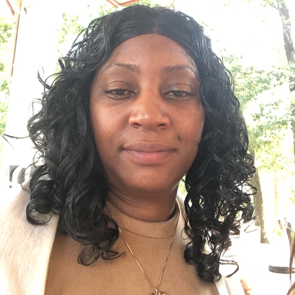 Profile Picture of Sonia Mccullor (@smccullor) on Poshmark