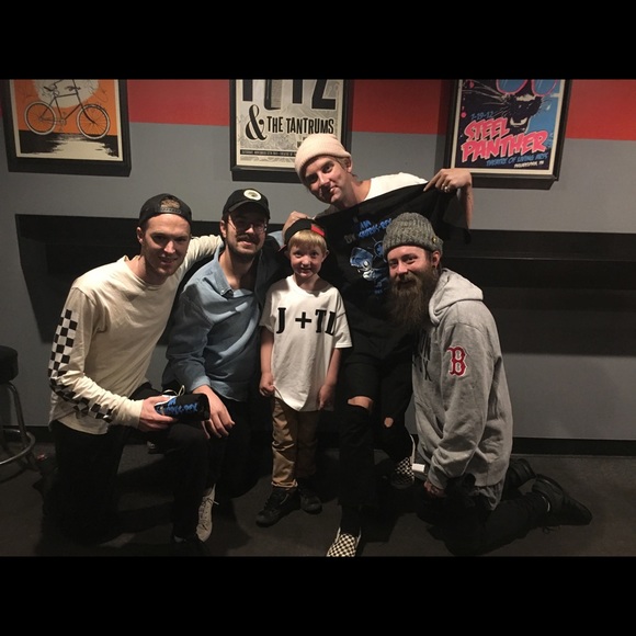 Jackie Vandergast - Poshmark Profile Picture of Jackie Vandergast (@jackxx312) on Poshmark