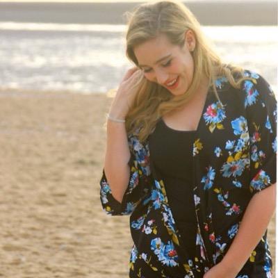 Profile Picture of Alicia Swift (@aliciaswift15) on Twitter