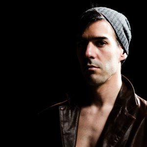 Profile Picture of Richard Cameron Morneau (@richardcirque) on Myspace