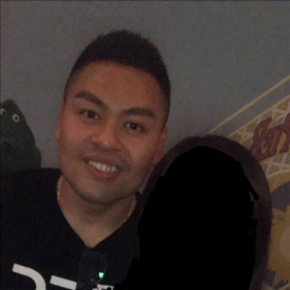 Profile Picture of William Nguyen (@comlapxuong) on Poshmark