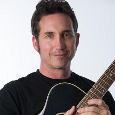 Profile Picture of Robin Macomber (@RobinMacomber) on Twitter