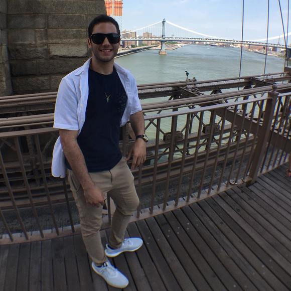 Profile Picture of David Aydin (@davidaydin) on Poshmark