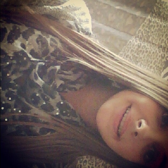 Profile Picture of Mercedes Rumrill (@mercedes__) on Poshmark