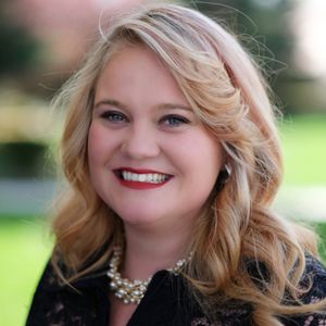 Profile Picture of Ruth Carter (@retracthur) on Myspace