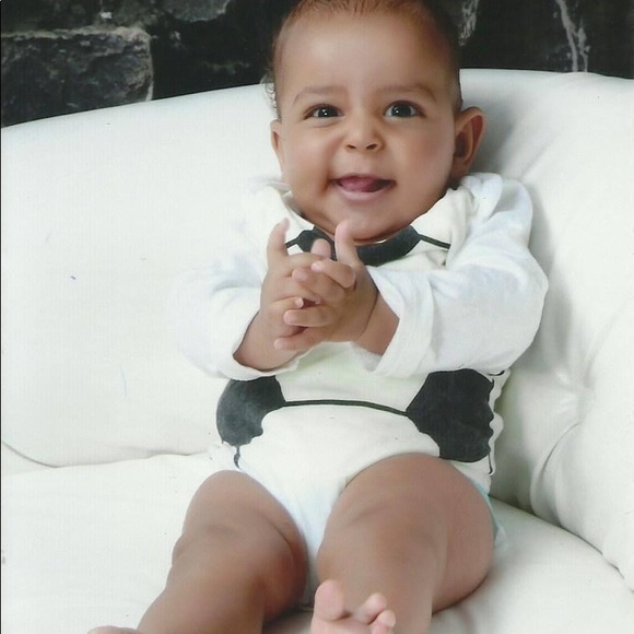 Profile Picture of Ayida Birru (@meazahani) on Poshmark