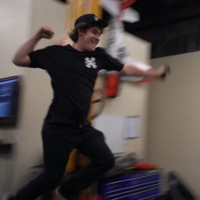 Profile Picture of Allen Hurley (@AllenHurley8) on Twitter