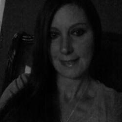Profile Picture of Amanda Pardue (@AmandaPardue) on Twitter
