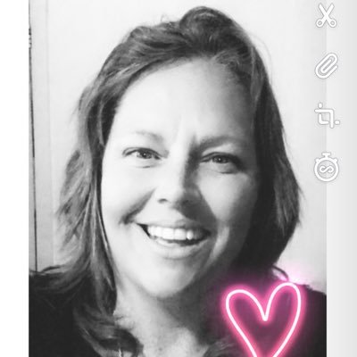 Profile Picture of Pauline Mcnulty (@PaulineMcnult10) on Twitter