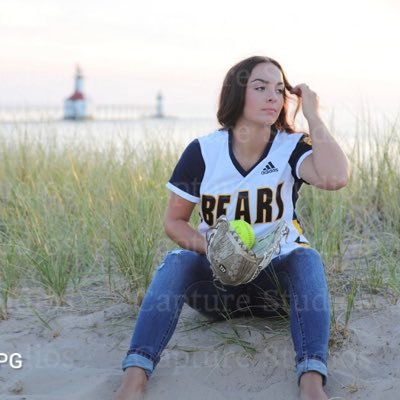 Profile Picture of Isabella Rothrock (@isabellaR443) on Twitter