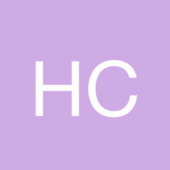 Profile Picture of Hannah Clay (@hannahbc01) on Poshmark