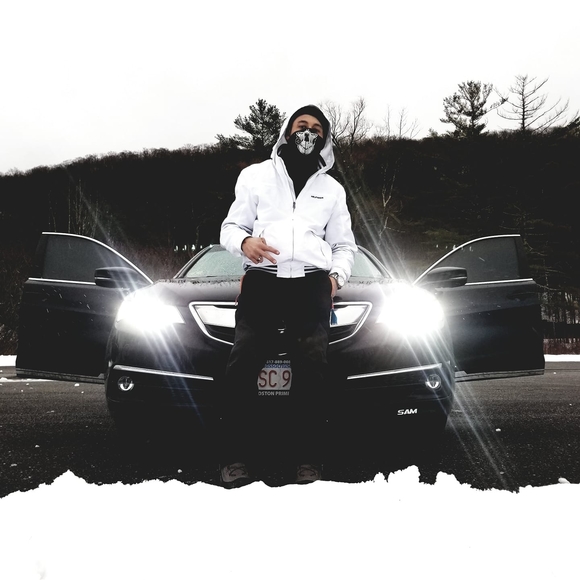 Profile Picture of Edison Bedoya (@edisonbedoya) on Poshmark