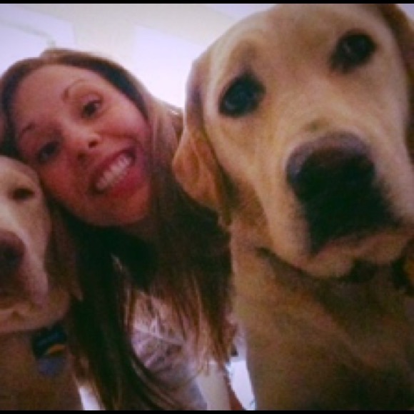 Profile Picture of Lauren Van gemert (@lnvangemert) on Poshmark