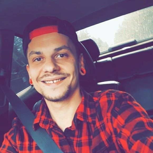 Profile Picture of Brian Welsh (@bew1994) on Poshmark