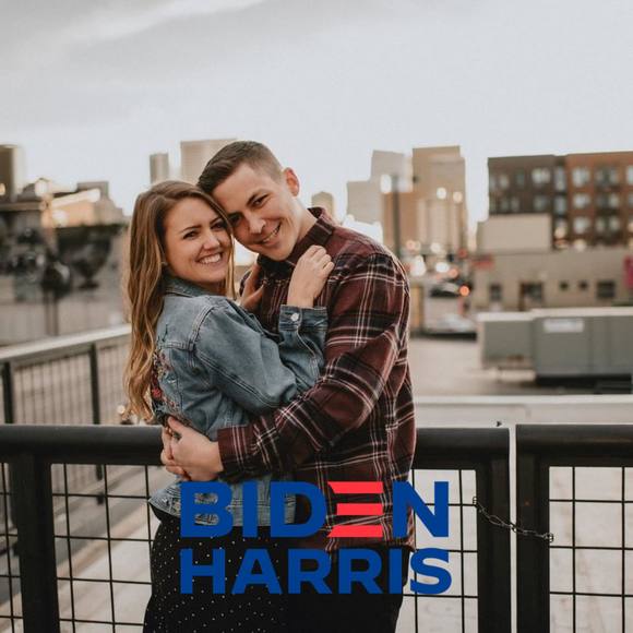 Profile Picture of Drew Eflin (@dreweflin) on Poshmark