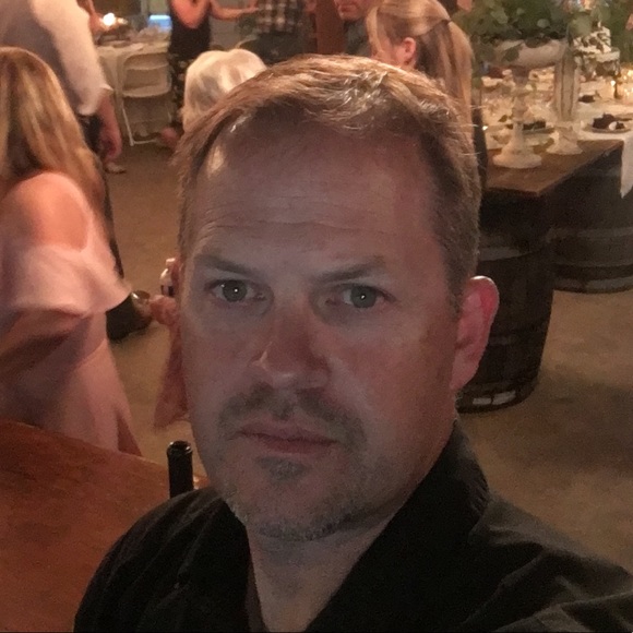 Profile Picture of Brad Luff (@luffley007) on Poshmark