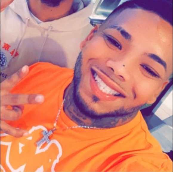 Profile Picture of Jose Quinones (@bobayrian101) on Poshmark