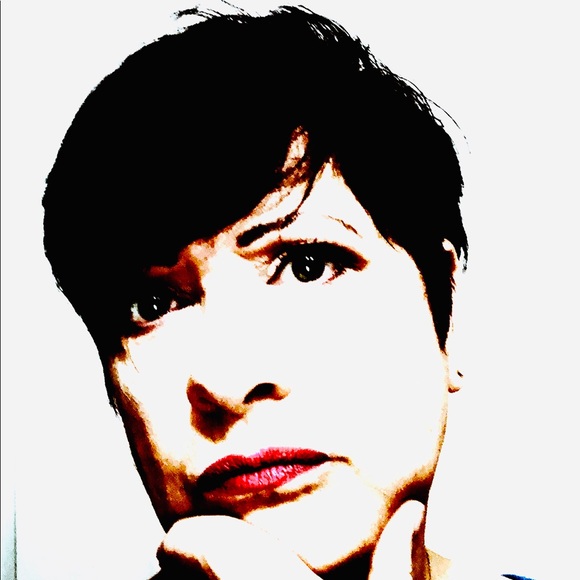 Profile Picture of Nancy Ott (@nancyott1963) on Poshmark
