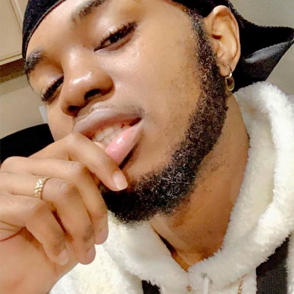 Profile Picture of George Tobey (@george_tobey) on Poshmark