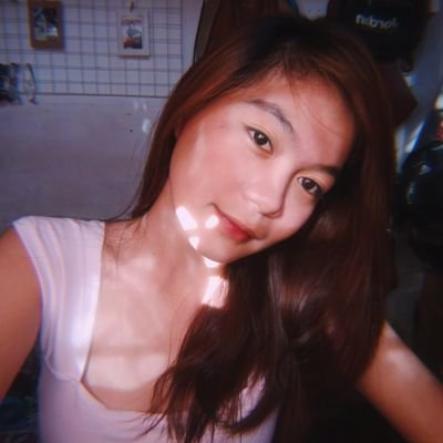 Profile Picture of Chaelim  🦋 (@limcatrice) on Twitter