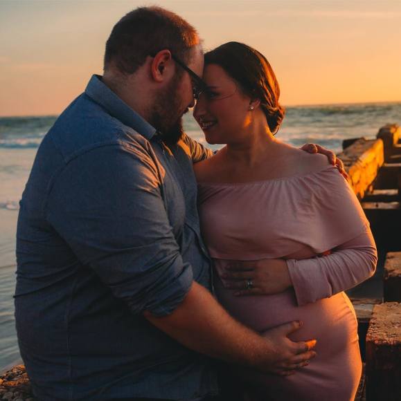 Profile Picture of Anna Leedom (@eclover6114) on Poshmark