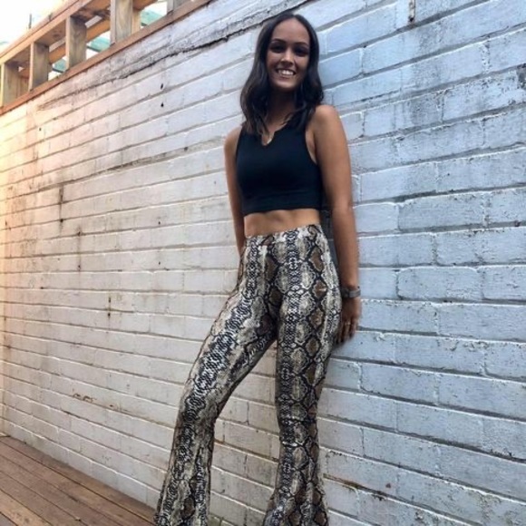 Profile Picture of Saffon Lynagh (@safflynagh) on Poshmark