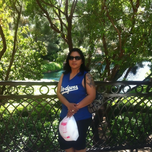 Profile Picture of Rosio Salazar (@rosio80) on Poshmark