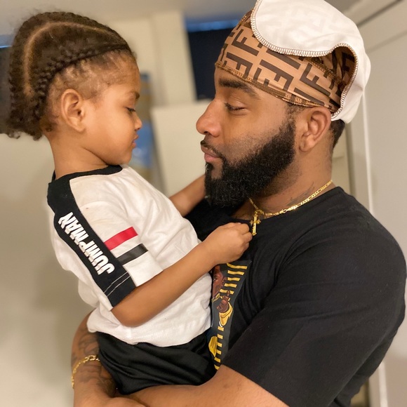 Profile Picture of Eric Mceachin (@eric716) on Poshmark