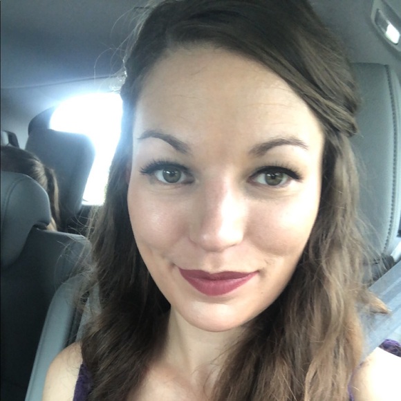 Profile Picture of Sam Schubert (@spamrae16) on Poshmark