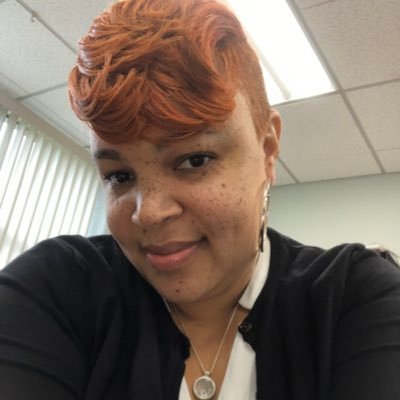 Profile Picture of Portia James (@redzjamez) on Twitter