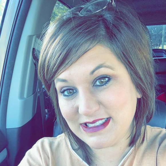 Profile Picture of Jessie Roberts (@jess050784) on Poshmark