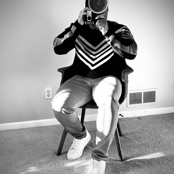 Profile Picture of Jonathan Chunn (@jchunn) on Poshmark