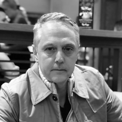 Profile Picture of Julian Allenon Twitter