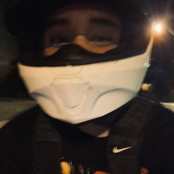 Profile Picture of Cristian Barrientos (@barrientoscr) on Poshmark