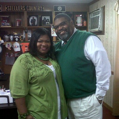 Profile Picture of Dennis Henderson (@pastorhen) on Twitter