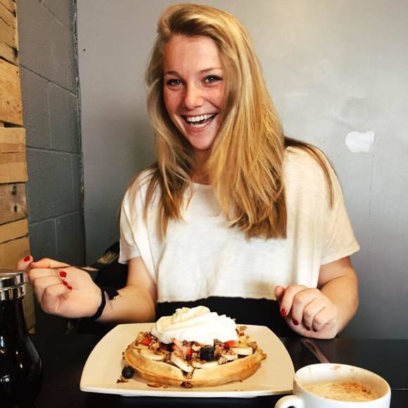 Profile Picture of Amanda Engelbrekt (@aengel34) on Poshmark